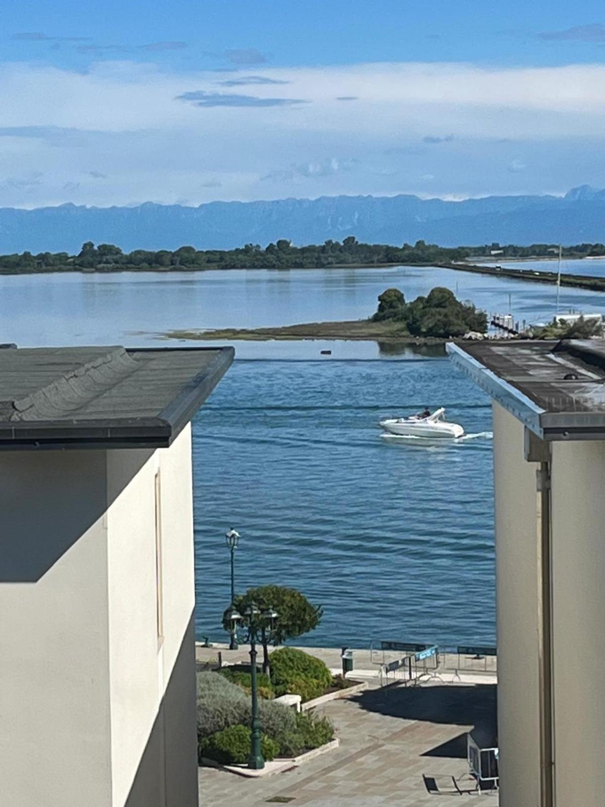 Grado Laguna Apartment Екстериор снимка